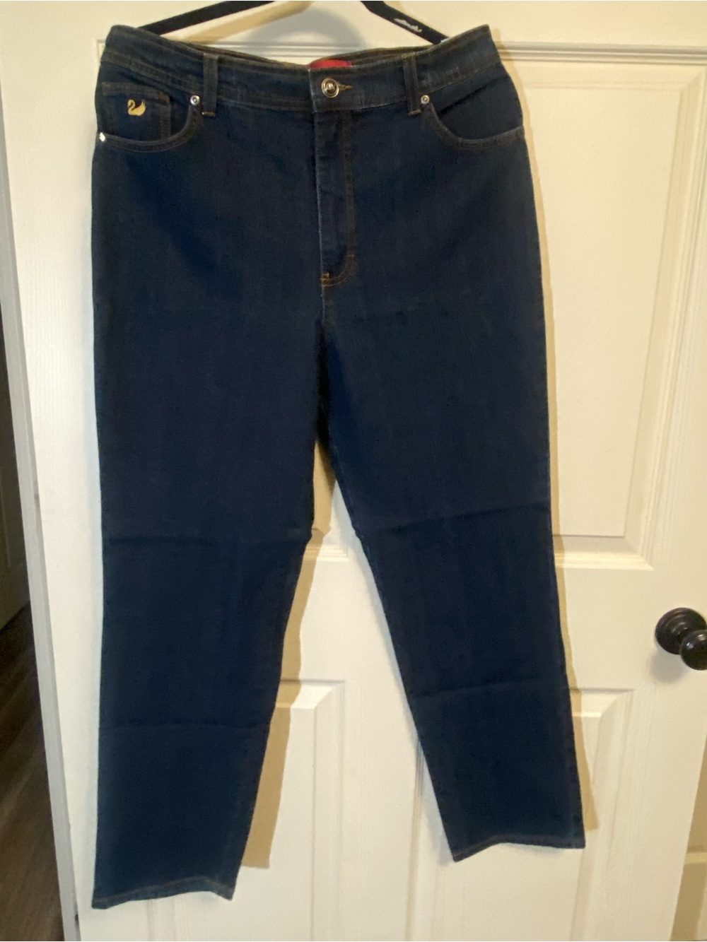 Gloria Vanderbilt Straight Leg Dark Blue Jeans